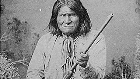 Megszületett Geronimo
