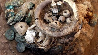 Kétezer éves kincseket fedeztek fel Ukrajnában