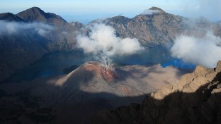 Rejtély: Indonéziába vezetnek egy 13. századi vulkánkitörés nyomai